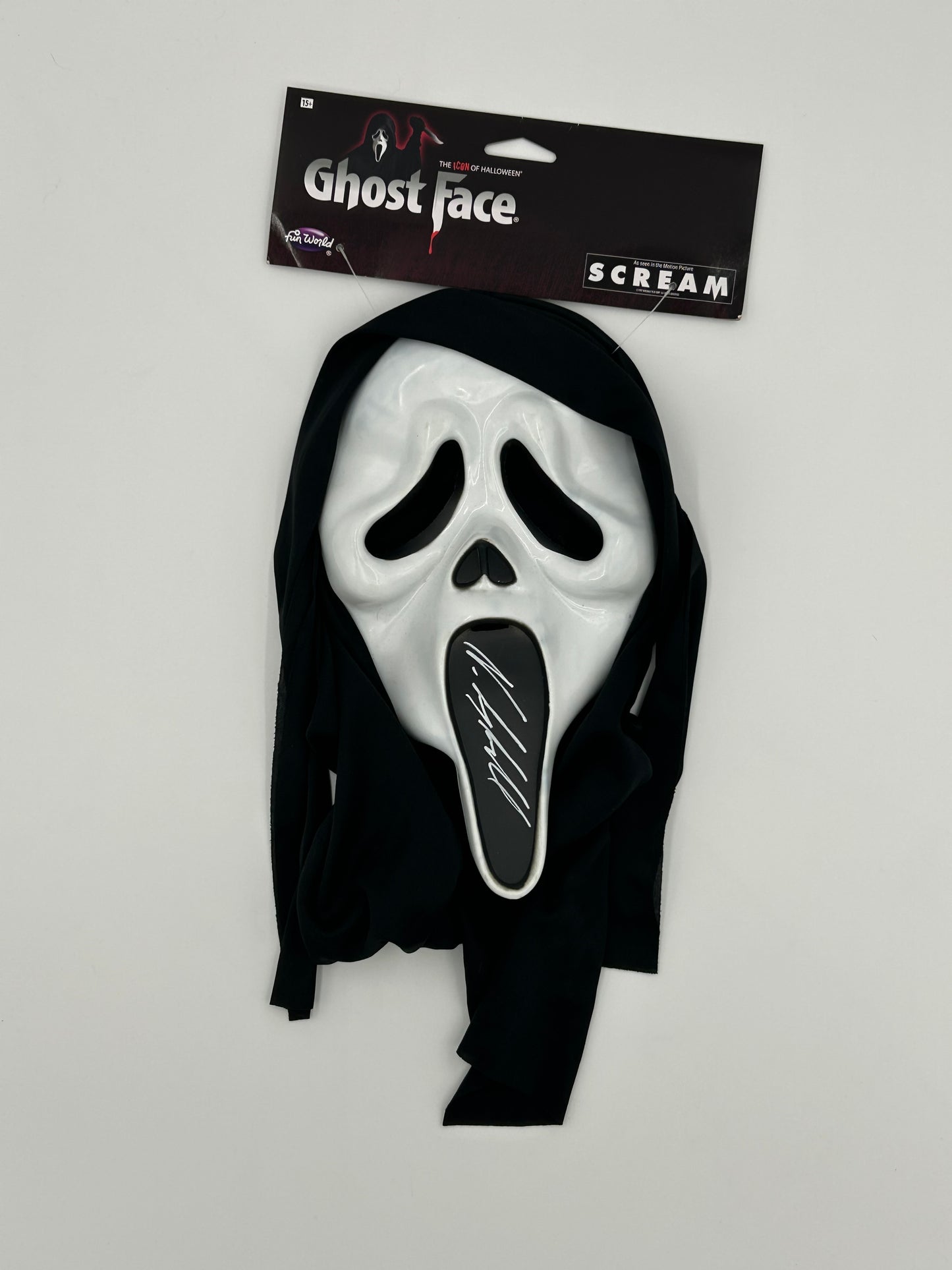 Neve Campbell Signed "SCREAM" Ghostface Mask (Beckett Witnessed)