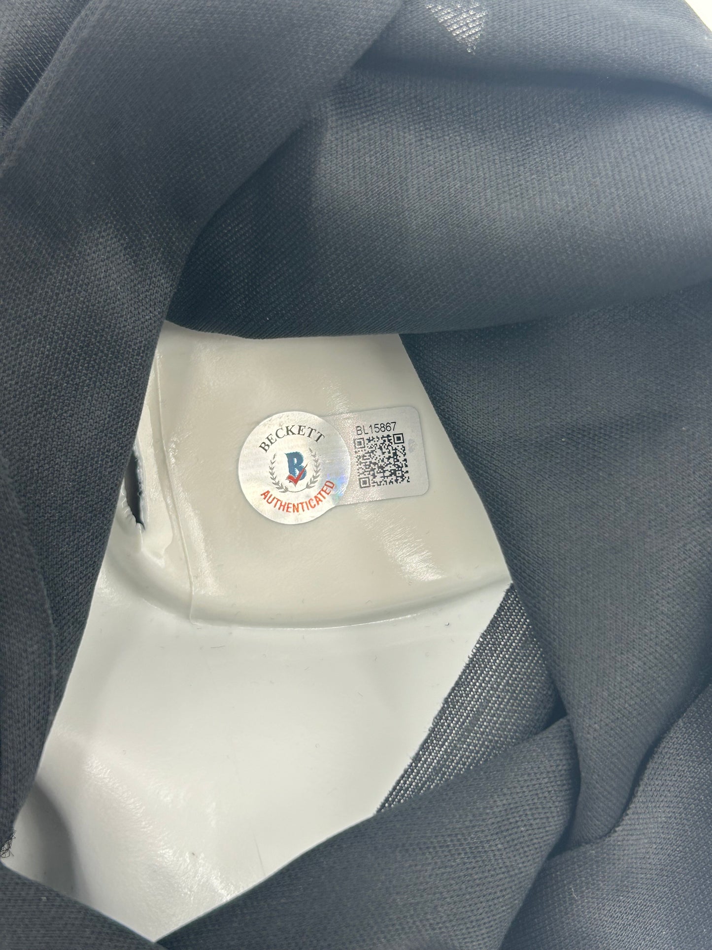 Skeet Ulrich Signed Ghostface Mask Inscribed "Billy" (Beckett)