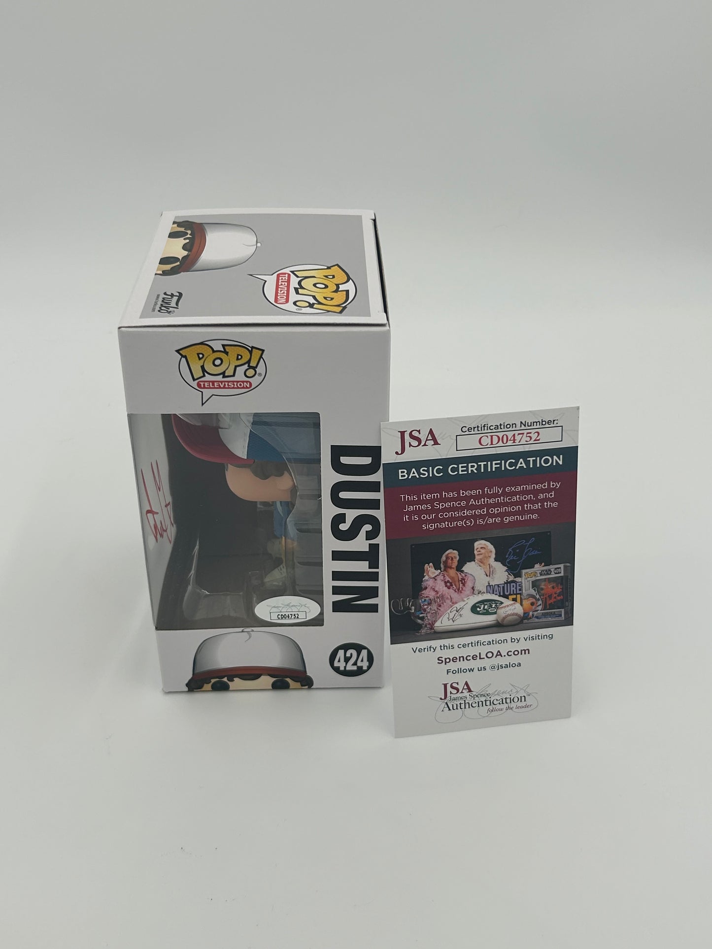 Gaten Matarazzo Signed Dustin "Stranger Things" #424 Funko Pop! Vinyl Figure (JSA)