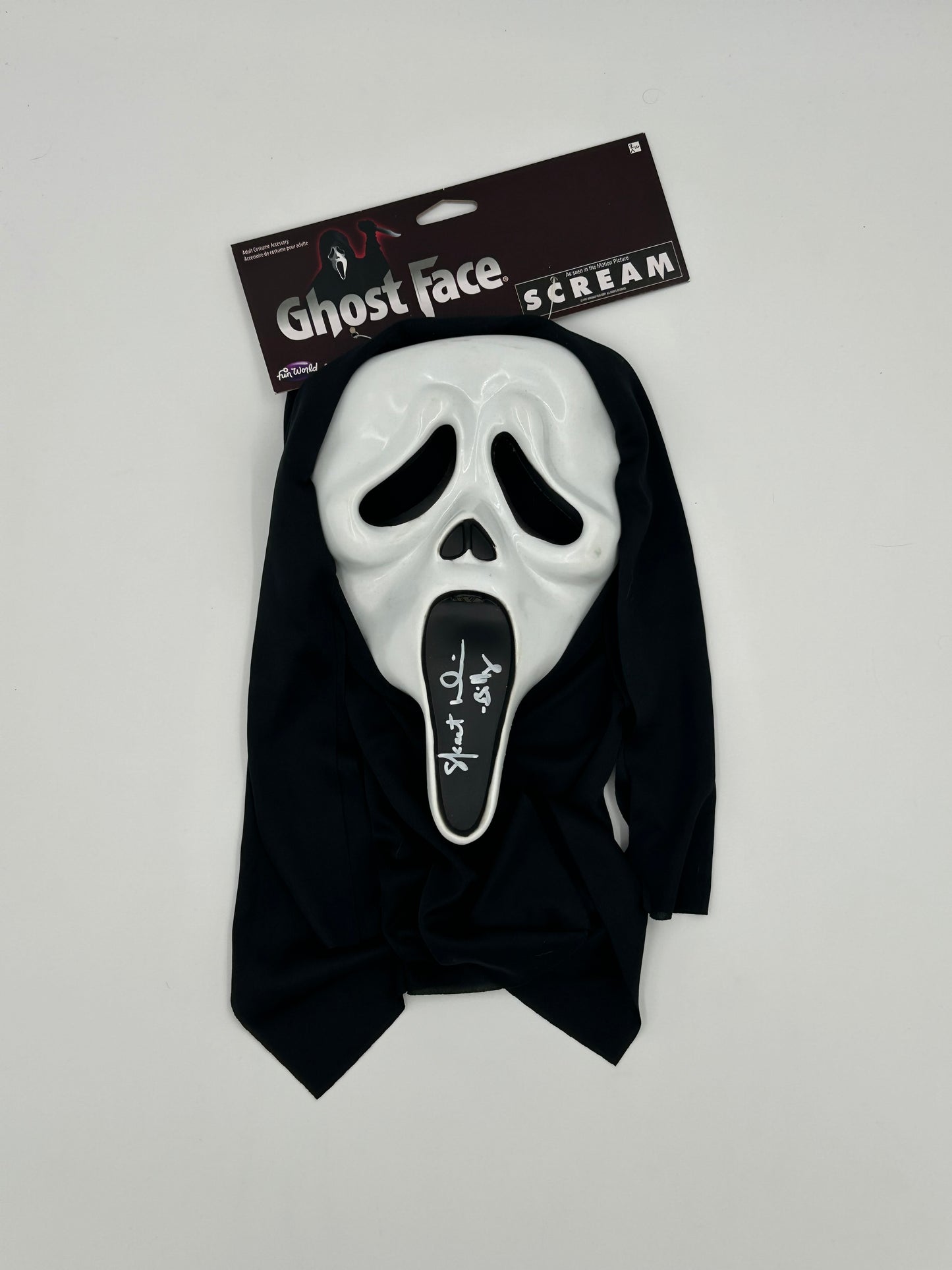 Skeet Ulrich Signed Ghostface Mask Inscribed "Billy" (Beckett)