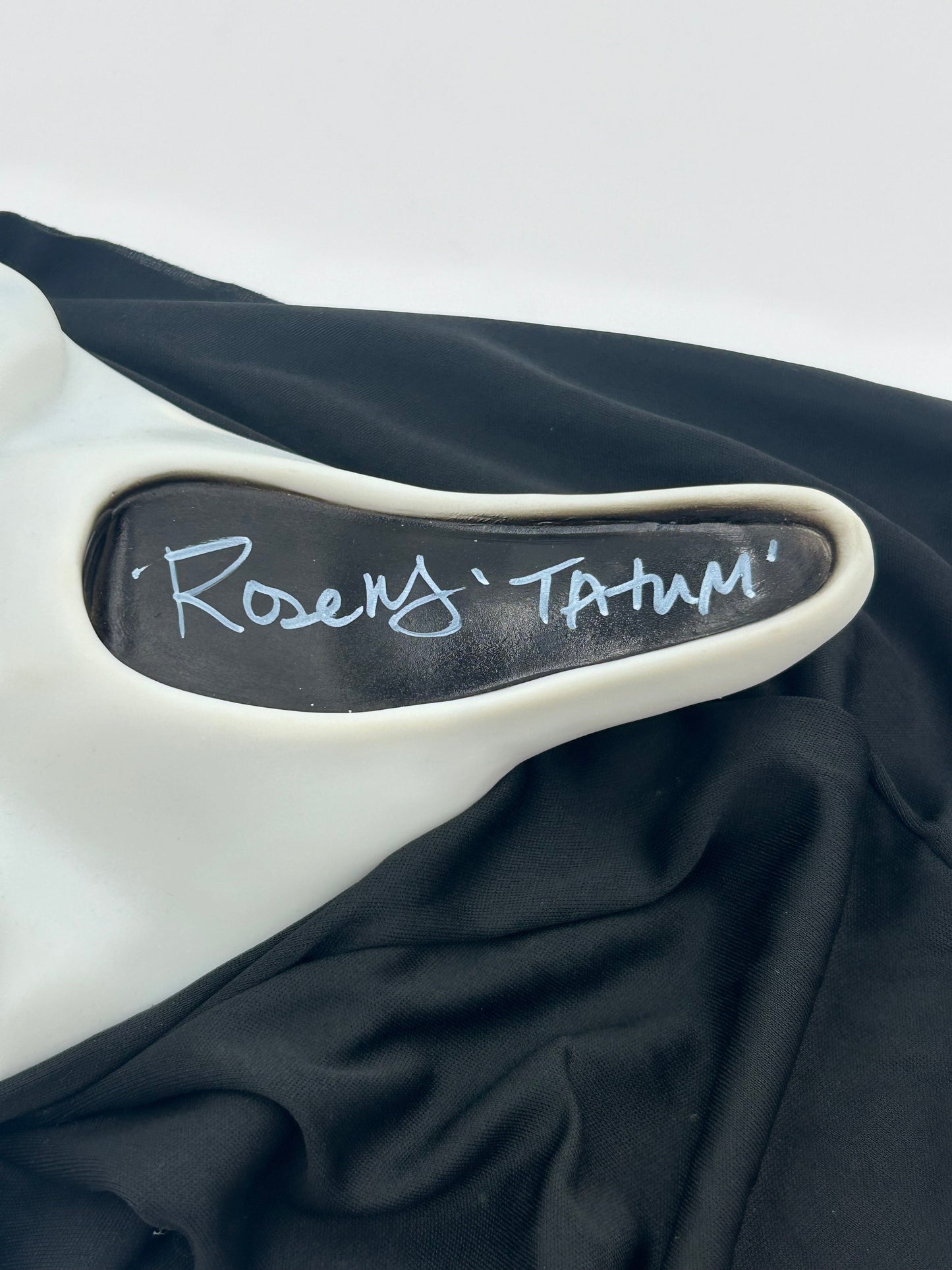 Rose McGowan Signed Ghostface Mask Inscribed "Tatum" (JSA Witnessed)