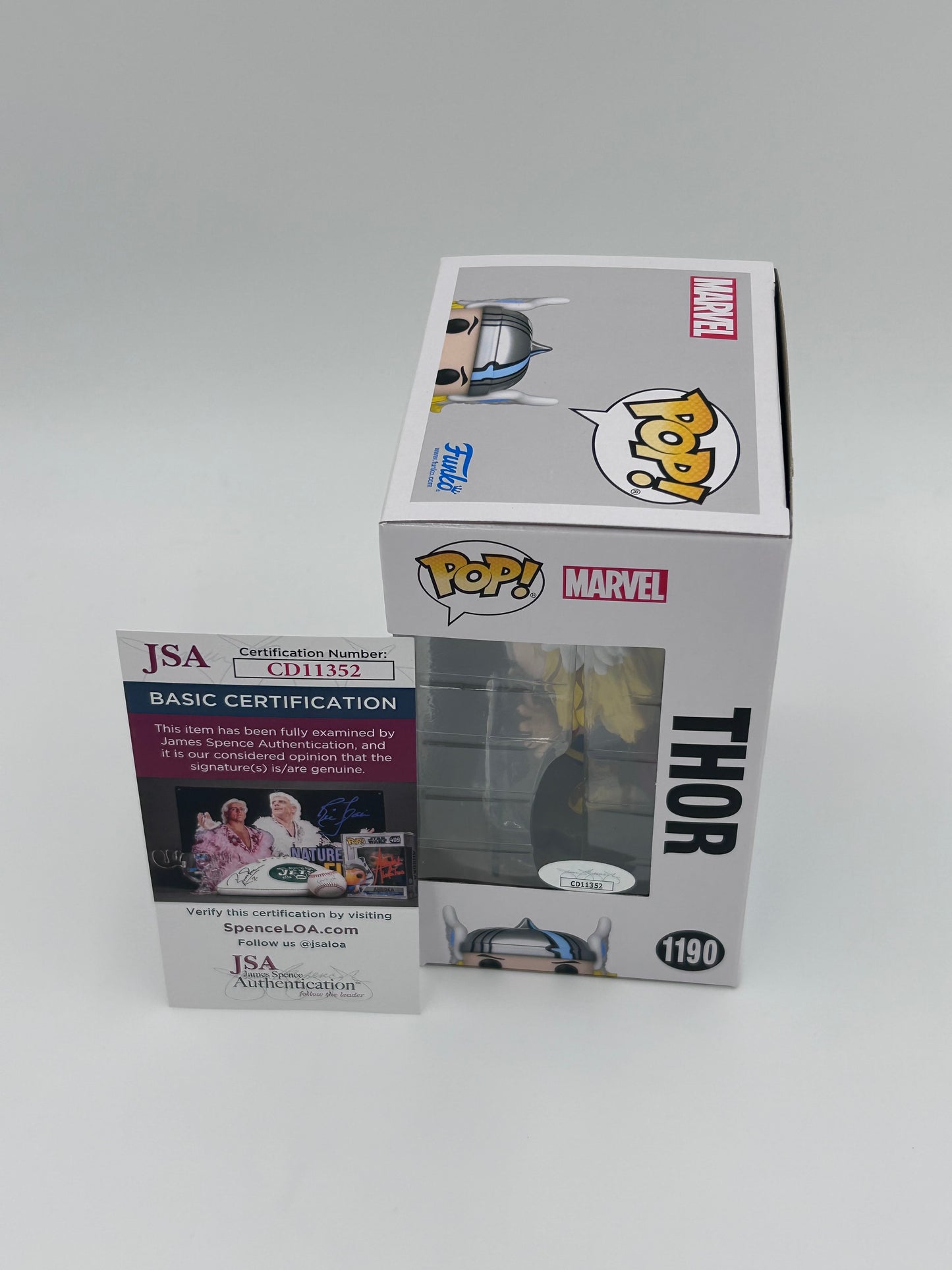 Chris Hemsworth Signed Thor "Avengers" #1190 Funko Pop! Vinyl Figure (JSA)