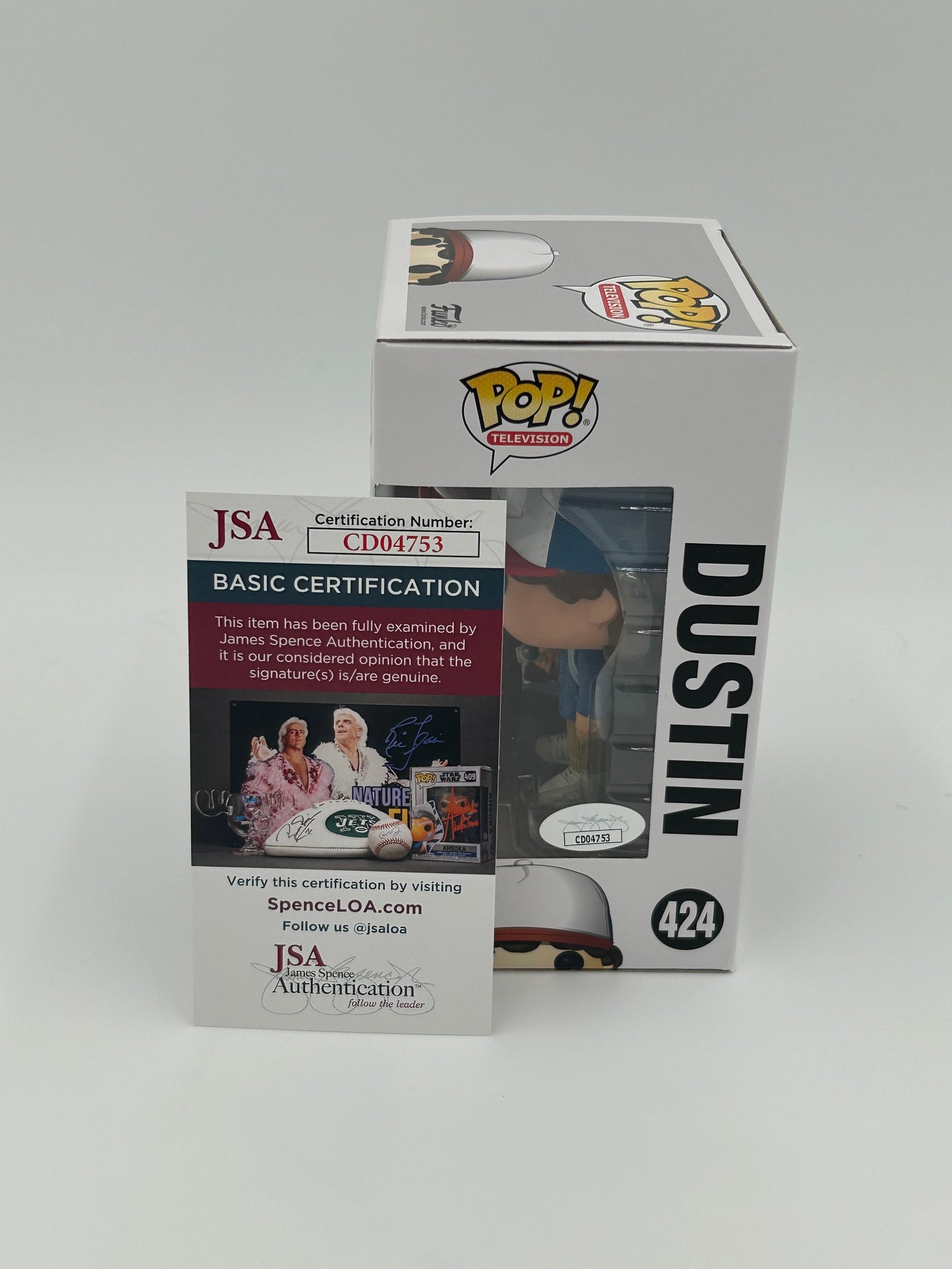 Gaten Matarazzo Signed Dustin "Stranger Things" #424 Funko Pop! Vinyl Figure (JSA)