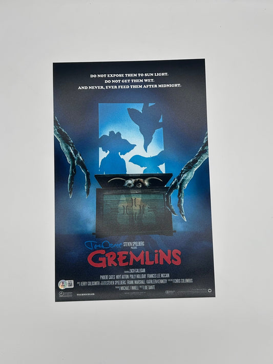 Joe Dante Signed "Gremlins" 11x17 Poster (Beckett Witnessed)